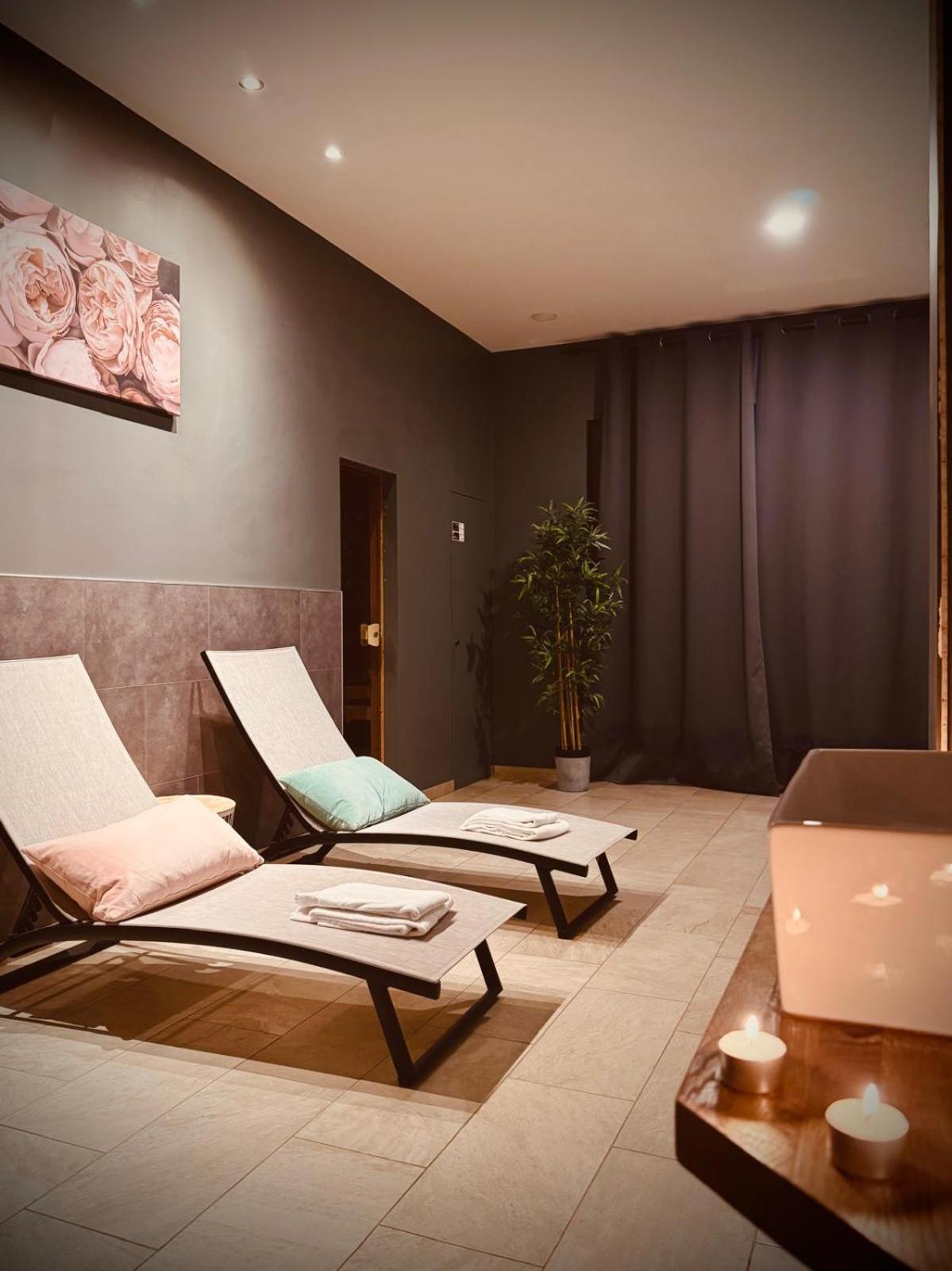 ברוז' The Rose Suites מראה חיצוני תמונה