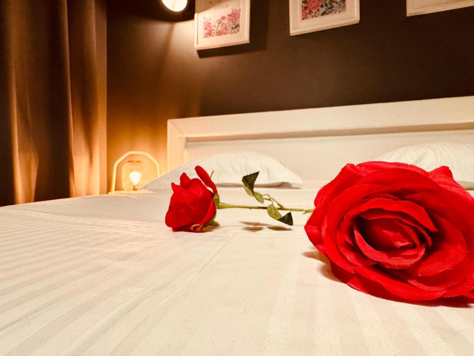 ברוז' The Rose Suites מראה חיצוני תמונה